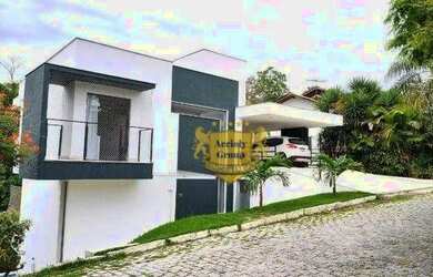 Imagem: A casa em condomínio possui 4 Dormitórios, 5 Banheiros, 4