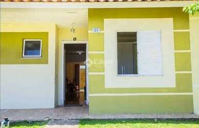 Imagem: A casa possui 2 Dormitórios, 1 Banheiro, 1 Vaga na garagem