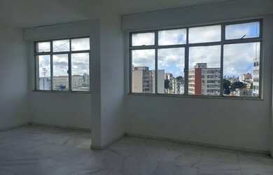Imagem: O apartamento possui 2 Dormitórios, 3 Banheiros, 80m² de Área