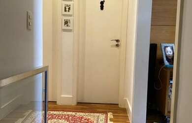 Imagem: A casa em condomínio possui 4 Dormitórios, 4 Banheiros, 4