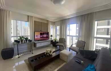 Imagem: O apartamento possui 3 Dormitórios, 4 Banheiros, 2 Vagas na