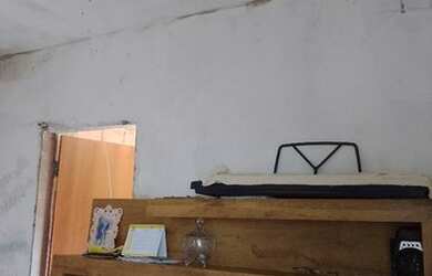 Imagem: A casa possui 2 Dormitórios, 1 Banheiro e 80m² de Área e