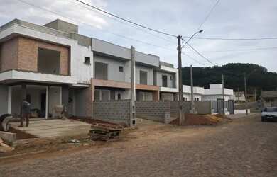 Imagem 7: REGENTS PARK EM SAPIRANGA Sobrados de Excele Padrao A venda