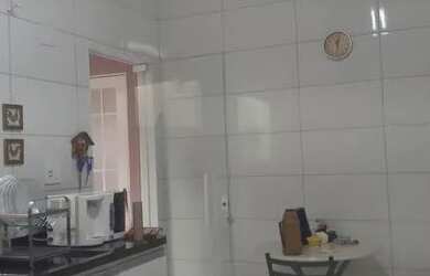 Imagem 3: Vendo casa,rua publica,no jardim Silvestre,parte alta,com vista livre