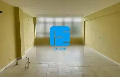 Imagem: O depósito possui 1 Vaga na garagem e 52m² de Área e está