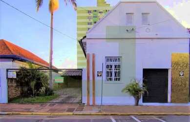 Imagem: O apartamento possui 5 Dormitórios, 1 Banheiro, 3 Vagas na