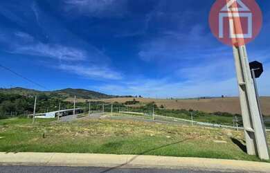 Imagem: O terreno possui 504m² de Área e está localizado em Bragança