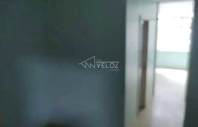 Imagem: O depósito possui 32m² de Área e está localizado em Centro