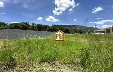 Imagem: O terreno possui 360m² de Área e está localizado em Nova