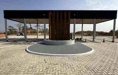 Imagem: O terreno possui 2.500m² de Área e está localizado em Corumbá