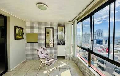 Imagem: O apartamento possui 3 Dormitórios, 2 Banheiros, 2 Vagas na