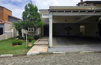 Imagem 2: Casa de Alto Padrão à Venda Condomínio Vianna Ville Granja Viana