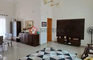 Imagem: A casa em condomínio possui 3 Dormitórios, 4 Banheiros, 2