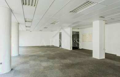 Imagem: O depósito possui 441m² de Área e está localizado em República