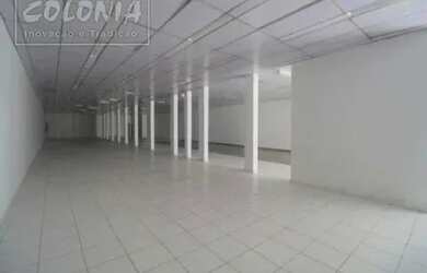 Imagem: O depósito possui 1.013m² de Área e está localizado em