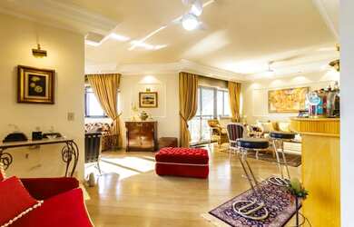 Imagem: O apartamento possui 4 Dormitórios, 5 Banheiros, 3 Vagas na