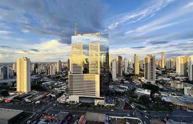 Imagem: O depósito possui 5 Vagas na garagem, 261m² de Área e está