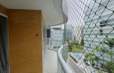 Imagem: O apartamento possui 3 Dormitórios, 1 Banheiro, 2 Vagas na