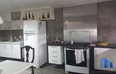 Imagem 16: Alto Padrão no Meireles. Piscina, Varanda, Guarda roupae275m² de Área