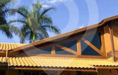 Imagem: A casa em condomínio possui 3 Dormitórios, 5 Banheiros e 360m²