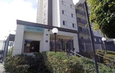 Imagem: O apartamento possui 3 Dormitórios, 1 Banheiro, 2 Vagas na