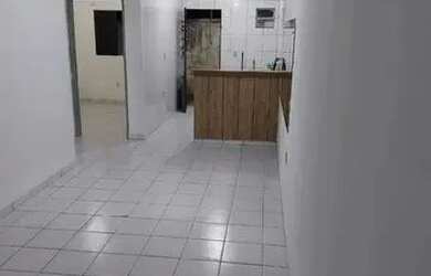 Imagem: A casa possui 2 Dormitórios, 1 Banheiro, 1 Vaga na garagem