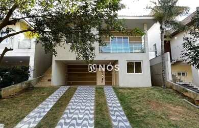 Imagem: A casa em condomínio possui 3 Dormitórios, 4 Banheiros, 4