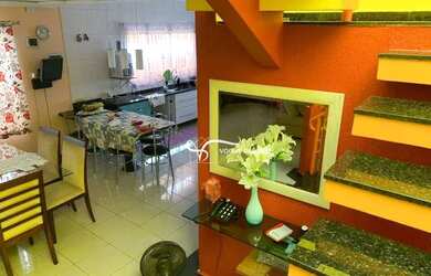 Imagem: A casa possui 4 Dormitórios, 5 Banheiros, 4 Vagas na garagem