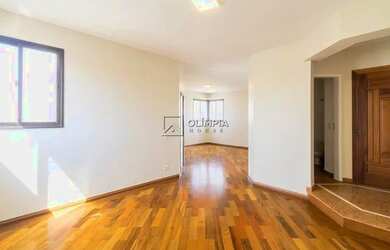 Imagem: O apartamento possui 4 Dormitórios, 3 Banheiros, 4 Vagas na