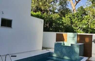 Imagem: A casa em condomínio possui 5 Dormitórios, 5 Banheiros, 4