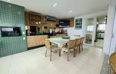 Imagem: O apartamento possui 3 Dormitórios, 5 Banheiros, 4 Vagas na