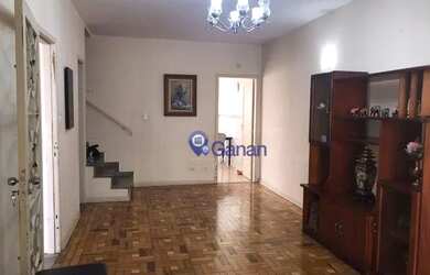 Imagem: A casa possui 3 Dormitórios, 3 Banheiros, 2 Vagas na garagem