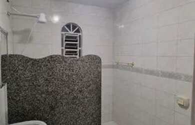 Imagem 8: Casa pra alugar. Varanda, 1 Banheiroe2 Dormitórios