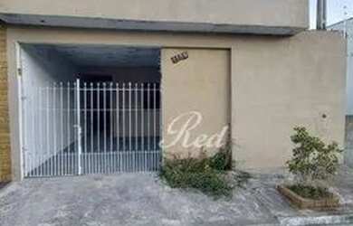 Imagem: A casa e possui 3 Dormitórios, Suítes, 2 Banheiros, 2 Vagas