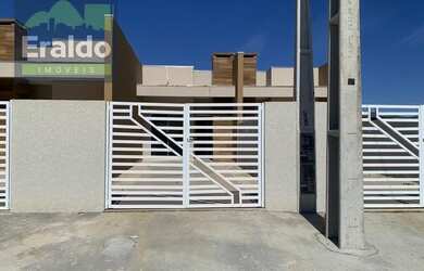 Imagem: A casa possui 2 Dormitórios, 1 Banheiro, 1 Vaga na garagem