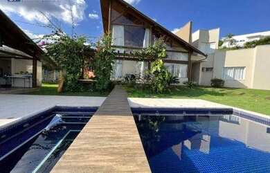 Imagem: A casa em condomínio possui 5 Dormitórios, 5 Banheiros, 5