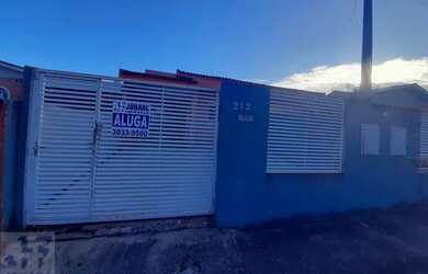 Imagem: A casa possui 3 Dormitórios, 1 Banheiro, 100m² de Área e