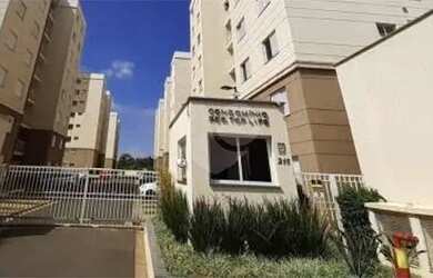 Imagem: O apartamento possui 2 Dormitórios, 1 Banheiro, 1 Vaga na garagem