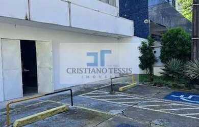 Imagem: O depósito possui 5 Vagas na garagem, 648m² de Área e está