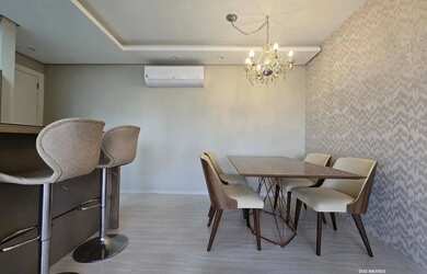 Imagem: O apartamento possui 3 Dormitórios, 2 Banheiros, 2 Vagas na