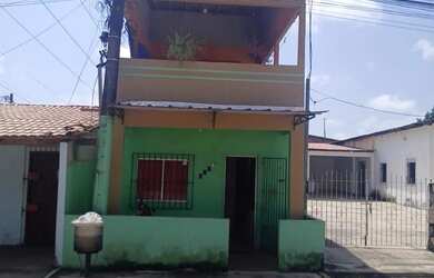 Imagem: A casa possui 2 Dormitórios, 2 Banheiros, 1 Vaga na garagem