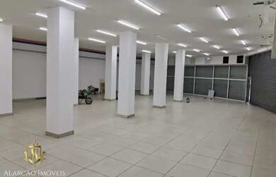 Imagem: O depósito possui 290m² de Área e está localizado em Campo