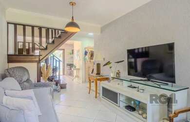 Imagem 4: Casa em Hípica. Piscina, Churrasqueira, Imóvel novoeLareira