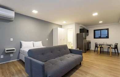 Imagem: O apartamento possui 1 Dormitório, 1 Banheiro, 1 Vaga na garagem