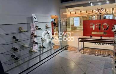 Imagem: O depósito possui 1 Vaga na garagem, 28m² de Área e está