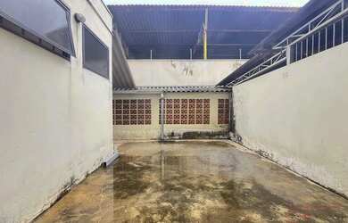 Imagem 12: Sala Comercial em CENTRO. Varandae165m² de Área