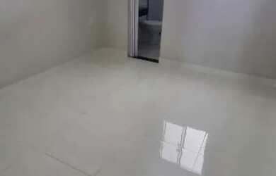 Imagem: A casa possui 3 Dormitórios, 2 Banheiros, 1 Vaga na garagem