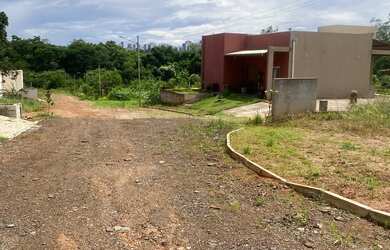 Imagem: O terreno possui 400m² de Área e está localizado em Guara