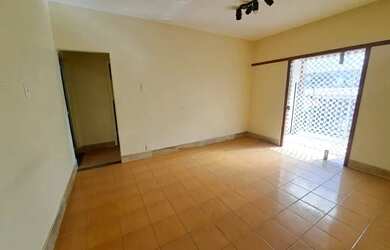 Imagem 12: Imóvel para aluguel tem 110 metros quadrados com 2 quartos em Ressaca...