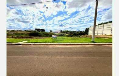 Imagem: O terreno possui 415m² de Área e está localizado em Não-Me-Toque